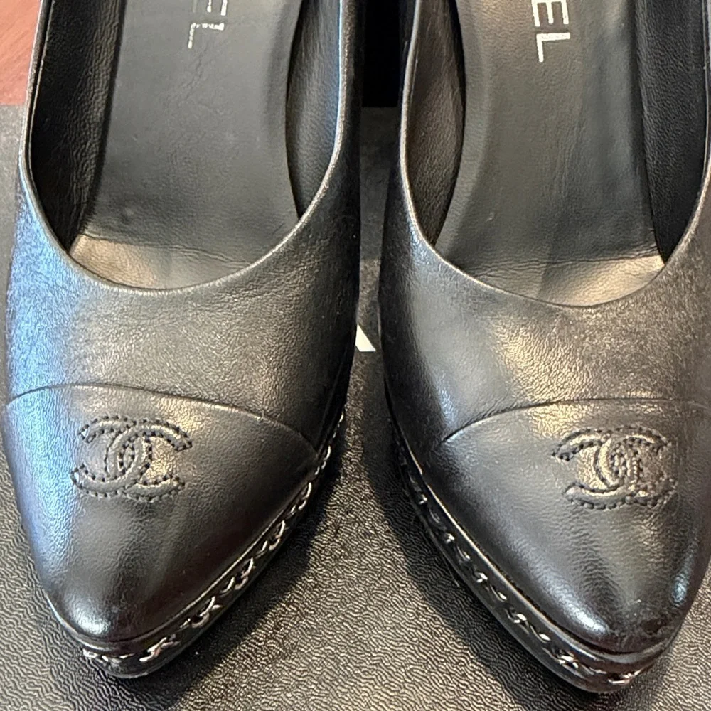 CHANEL  Black Leather Cap-Toe Chain-Trim Platform Pumps with box